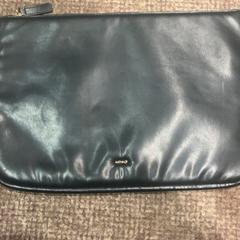 Laptopdeksel Zeart, som rapportert av Van der Valk Hotel Apeldoorn - De Cantharel ved bruk av iLost