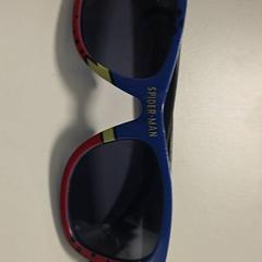 Sunglasses, as reported by IKEA Mons using iLost