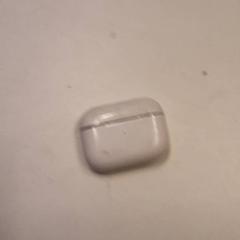 Štuple do uší, ako bolo nahlásené Qbuzz ZHN pomocou iLost