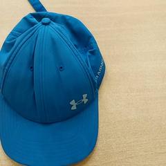 Kleding Pet blauw, jak nahlášeno Centraal magazijn pomocí iLost