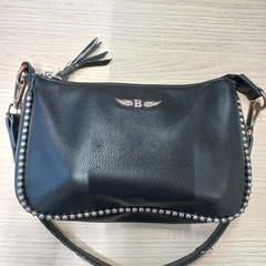 Bossa CEBALLOS DE LA LLAVE, segons ha informat Arriva West-Brabant mitjançant iLost