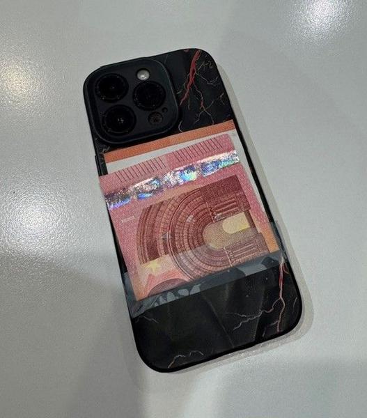 Iphone Zwart hoesje met rode strepen