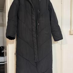 Black jacket، كما تم الإبلاغ عنه عبر iLost
