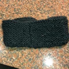 Fita para cabelo Zwarte haarband, como reportado por Pathé Nijmegen utilizando o iLost