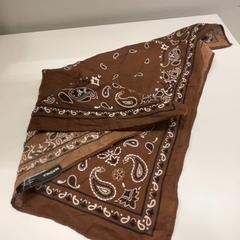 Bandana Brui, ha sido reportado por IKEA Utrecht con iLost