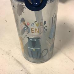 Botella Kinderfiets, forever friends, segundo informou Artis usando iLost