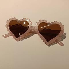 색안경 Hartjes, iLost를 사용하여 IKEA Groningen에 보고됨
