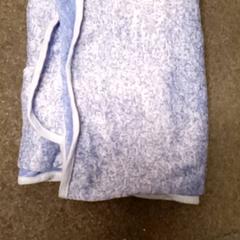 Manta dele, como reportado por Mövenpick Hotel Amsterdam City Centre utilizando o iLost