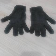 Kesztyű Gren, amint azt IKEA Kållered az iLost segítségével jelentette.