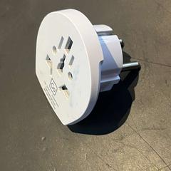 Adapter, zoals gemeld door Conscious Hotel Westerpark met iLost