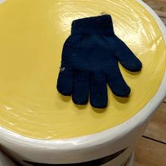 Hanske, som rapportert av IKEA Lille ved bruk av iLost