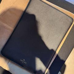 Brašna na notebook, jak nahlášeno Hotel V Frederiksplein pomocí iLost