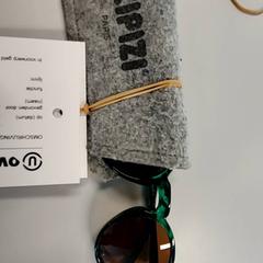 Gafas de sol Uzipizi, ha sido reportado por Connexxion Haarlem IJmond con iLost