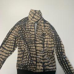 Vest merk Adidas, as reported by Awakenings ADE - Gashouder using iLost