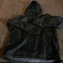 Giacca, come riportato da Café Leentje utilizzando iLost