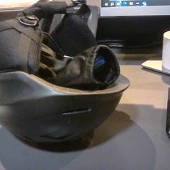 Helm & Brille, gemeldet von SnowWorld Landgraaf über iLost