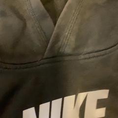 Hoodie Black, as reported by MEININGER Hotel Brussels City Center using iLost