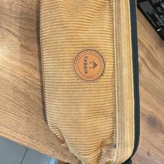 Trousse de bain Cabaia marron, segons ha informat MEININGER Hotel Marseille Centre la Joliette mitjançant iLost