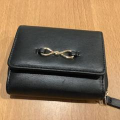 財布 Giel がiLostで Gemeente Amsterdam によって報告されました