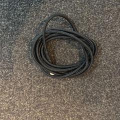 Nabíjecí kabel, jak nahlášeno Leonardo Hotel Amsterdam Rembrandtpark pomocí iLost
