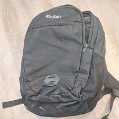 Hátizsák Yusuf, amint azt EBS OV Poeldijk az iLost segítségével jelentette.