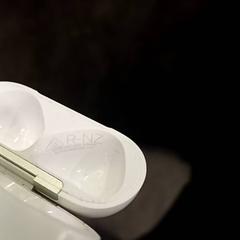 AirPodsケース wit がiLostで Qbuzz GD Groningen HS によって報告されました