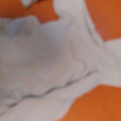 Boa-hoodie blanc, zoals gemeld door TCL met iLost