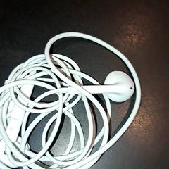 イヤホン がiLostで TivoliVredenburg によって報告されました