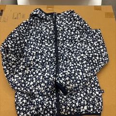 Chaqueta, ha sido reportado por IKEA Åsane con iLost