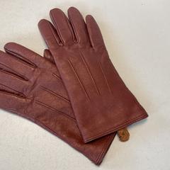 Guanti, come riportato da Breng Arnhem utilizzando iLost