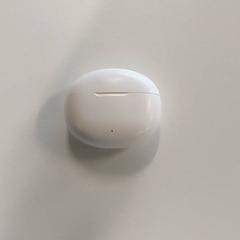 Earpods wit، كما تم الإبلاغ عنه بواسطة Centraal magazijn عبر iLost