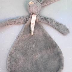 Mazlící hračka, jak nahlášeno Diergaarde Blijdorp pomocí iLost