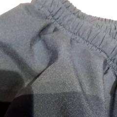 Pantaloni sportivi & Costume da bagno, come riportato da Beekse Bergen Resorts en Hotel utilizzando iLost