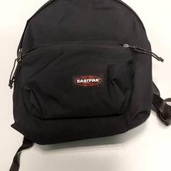 Ryggsäck, rapporterat av Regio West-Vlaanderen med iLost