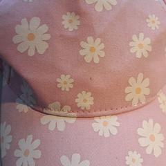 Boné, como reportado por Madurodam utilizando o iLost