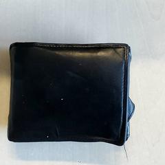 지갑 - Dia, iLost를 사용하여 Centraal magazijn에 보고됨