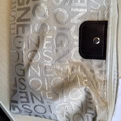 Bolsa de maquillaje, ha sido reportado por Connexxion Haarlem IJmond con iLost