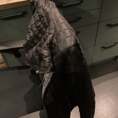 ジャケット Kluis 0321 がiLostで Poppodium 013 によって報告されました