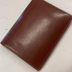 지갑(하위 카테고리) Swinley, iLost를 사용하여 GVB에 보고됨