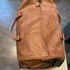 Saco, como reportado por Gemeente Amsterdam - Bureau Gevonden Voorwerpen utilizando o iLost