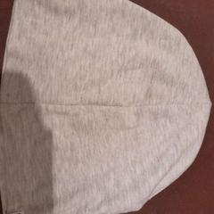 Cuscino gris, come riportato da TCL utilizzando iLost