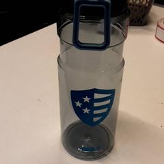 Ampolla, segons ha informat Qbuzz ZHN mitjançant iLost