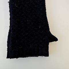 Glove, as reported by IKEA Åsane using iLost