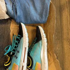 Zapata Kleur schoenen lichtblauw en blauwe jeans, gisa salatu by WestCord Hotel Eindhoven iLost erabiliz