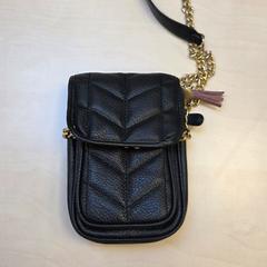 Handtasje - Velpula, gemeldet von Centraal magazijn über iLost