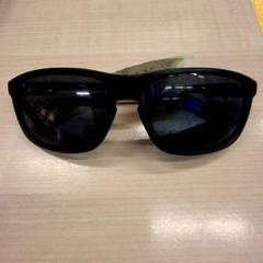 Lunettes de soleil moire, as reported by IKEA Marseille La Valentine using iLost