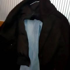 Chaqueta, Abrigo, Jeans & Pixamas, segundo informou Leonardo Royal Hotel Amsterdam usando iLost