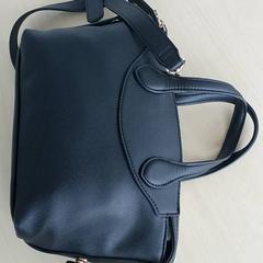 Bolsa - Handtas Zwart Akin, segundo informou Regio Oost-Vlaanderen usando iLost