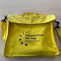 حقائب حمل وحقائب اليد geel، كما تم الإبلاغ عنه بواسطة Van Heugten Tours عبر iLost