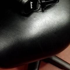 Hörlurar Zwart, rapporterat av TivoliVredenburg med iLost